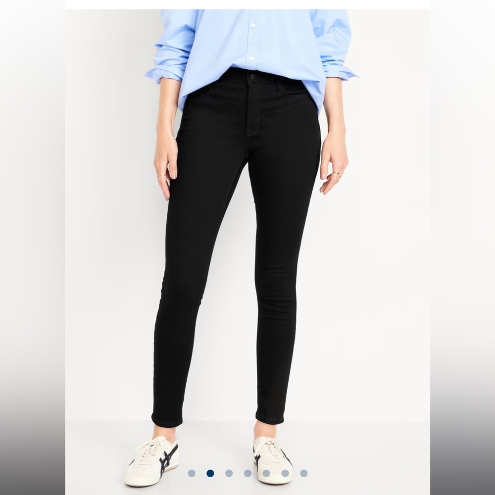 Old Navy Rockstar Super Skinny Jeans